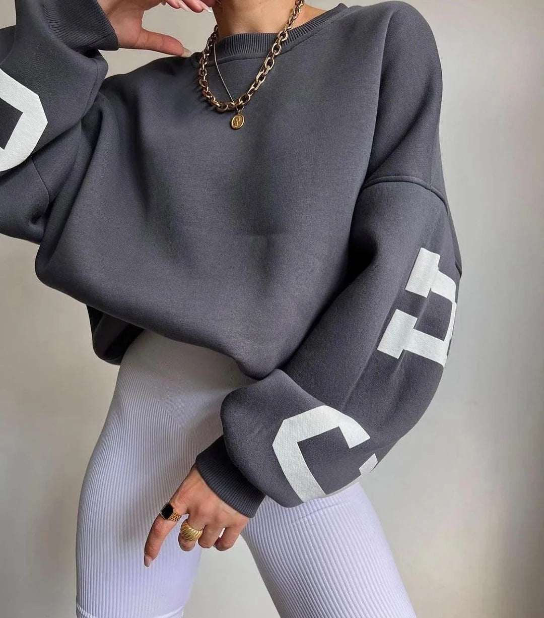 Women's Cozy Oversized Relaxed Fit Sweater 1
