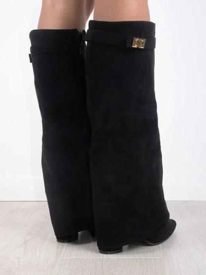 Women's Elegant Metallic Detail Suede Boots