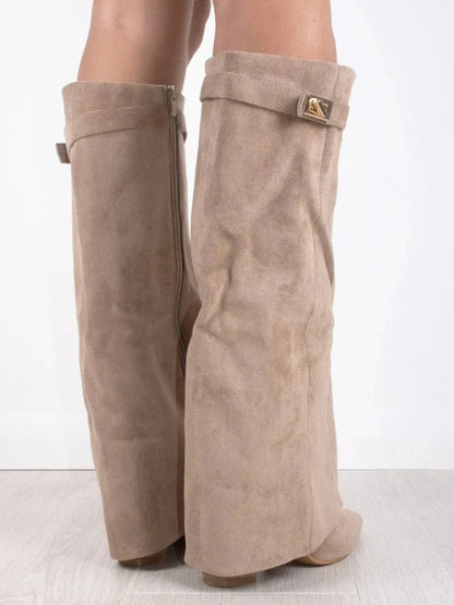 Women's Elegant Metallic Detail Suede Boots