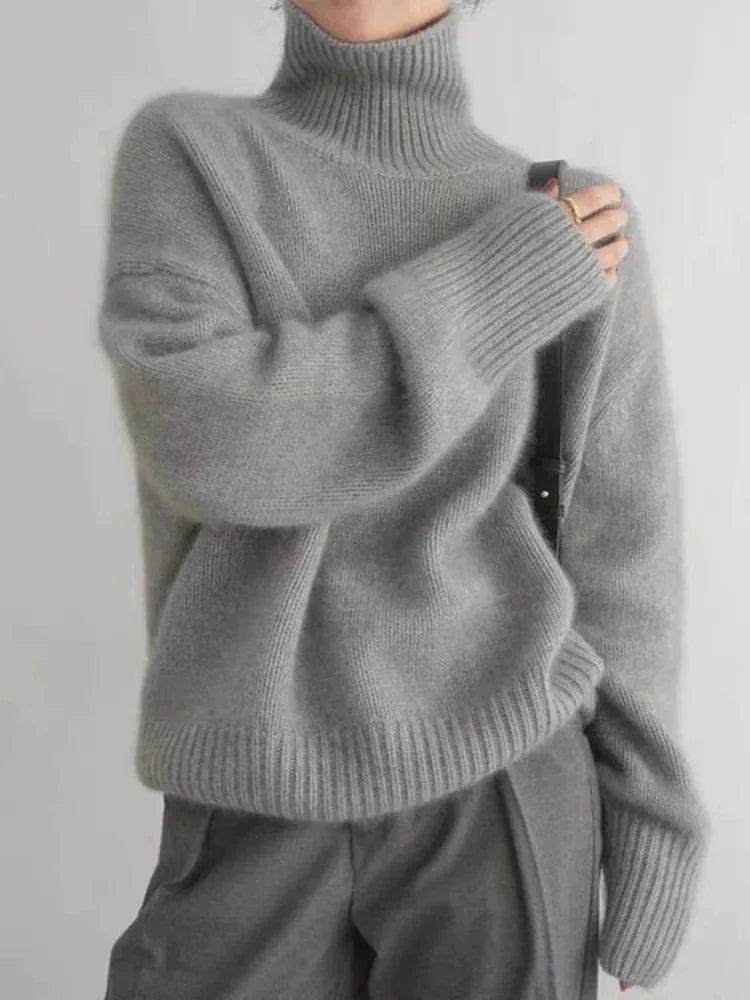 Women's Elegant Ribbed Roll-Neck Sweater 1